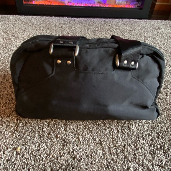 EUC - Woman's Oakley Purse - Black - Picture 10 of 11